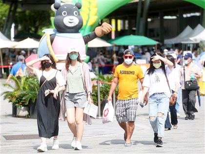 北台灣防37度高溫  吳德榮：未來10天無轉涼跡象