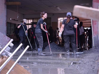 花蓮堰塞湖溢流災後復原　縣府公布志工招募表單