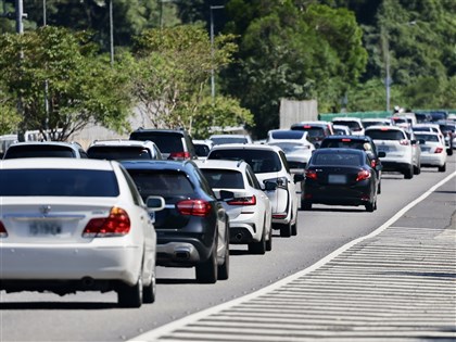 教師節連假收假日　國道估11路段易塞車