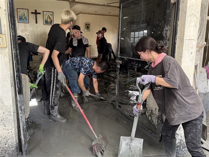 流感疫情超過2年前秋季高峰　開放花蓮災區所有居民志工打疫苗