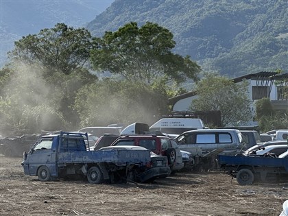 花蓮洪災數百輛車泡水暫置大農大富　縣府負擔拖吊費研議慰助