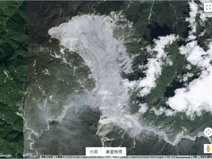 馬太鞍溪堰塞湖災害前後地形劇變　山體崩塌403公尺