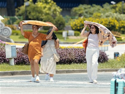 北台灣防38度高溫　吳德榮：3、4日水氣增花東轉有雨