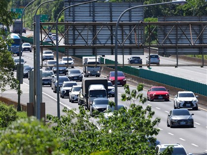 連假首日國道部分路段壅塞　高公局估下午9處易塞