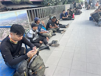 花蓮洪災善款逾9億元　民眾趁中秋連假化身鏟子超人