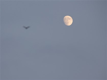 中秋節中南部午後雷陣雨　晚間撥雲見月機會高