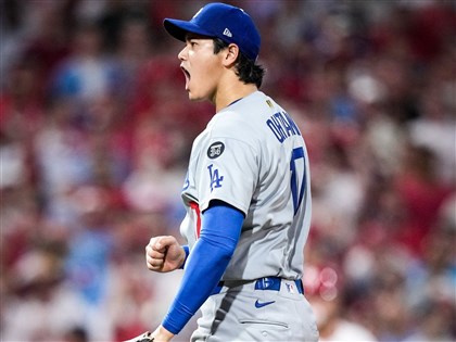 大谷季後賽首勝佐佐木首救援　道奇國聯分區賽拔頭籌