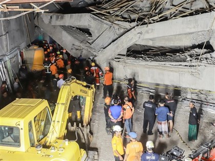 印尼寄宿學校倒塌罹難者增至37人　仍有26人失聯
