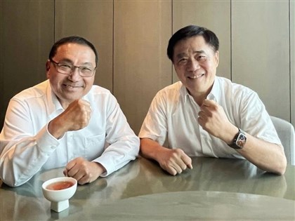 拜會侯友宜　郝龍斌：感謝願在此刻出面力挺