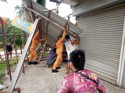 菲律賓南部外海強震後再遇6.9餘震　已知6死