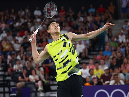 周天成3局苦戰擊敗前球王　北極羽球公開賽2連霸