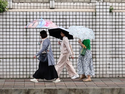 吳德榮：19日迎東北季風　迎風面轉雨降溫