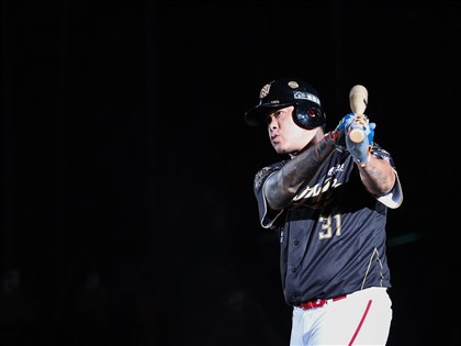 林智勝引退賽實戰用品競標　50%所得助花蓮光復國中