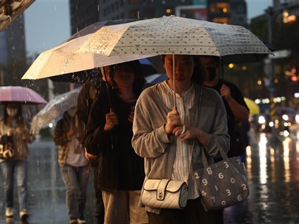 吳德榮：19、20日各地降溫 北、東部有大量降雨威脅
