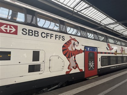 瑞士國鐵親子車廂不怕孩子吵　更怕暴力滋事分子