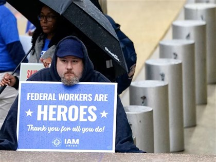 美法官下令　阻白宮在政府關門期間大量解僱聯邦員工