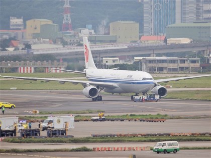 中國國航旅客行李內鋰電池自燃起火　航班緊急備降