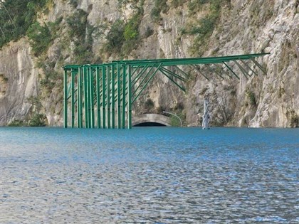 花蓮立霧溪堰塞湖淹沒隧道西口　劉世芳：已撤948人