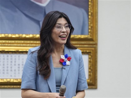 鄭麗文勝選　黃國昌：昨與柯文哲談聯合政府推動步驟