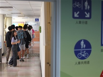 汽機車考照筆試2026年改全選擇題　題庫增危險感知情境題