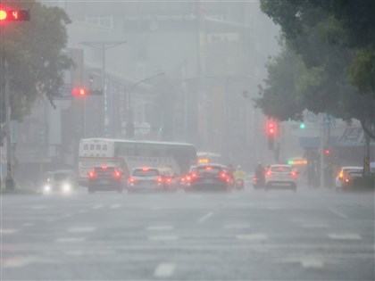 吳德榮：颱風風神共伴 北部東部防大量降雨致災