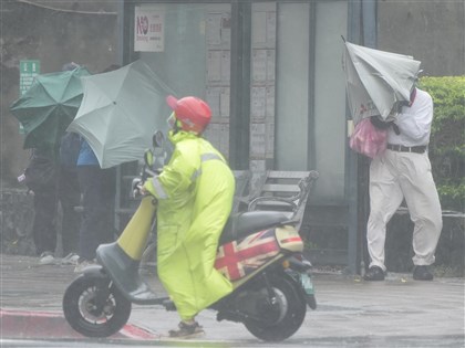 颱風與東北季風共伴影響　北北桃宜3天雨量上看千毫米