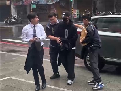 藝人閃兵案第三波搜索　修杰楷、陳柏霖拘提到案