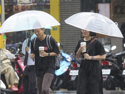 雨區逐漸南移　宜蘭北花蓮晚間雨勢增強