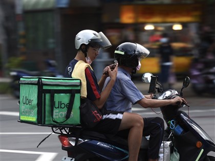 洪申翰：外送員權益朝法制化　盡快提部版併案審查