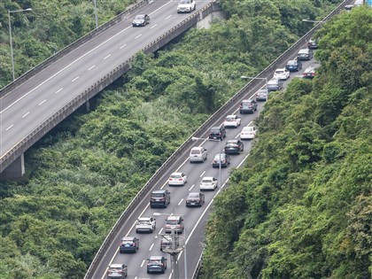 光復節連假首日　高公局估上午10路段易塞