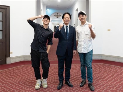 與網紅談金門服役 總統:一紙協議無法獲得真正和平