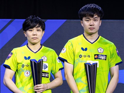 林昀儒鄭怡靜變更成熟　攜手奪睽違3年WTT混雙冠軍[影]