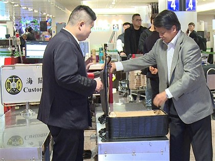 海關防堵非洲豬瘟 6天攔13件共15.1公斤違規豬肉製品