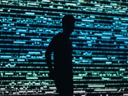 台大團隊發表AI概念抹除技術 教模型避免暴力與侵權