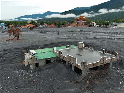 馬太鞍堰塞湖災後重建特別條例上限300億 立院拚31日三讀