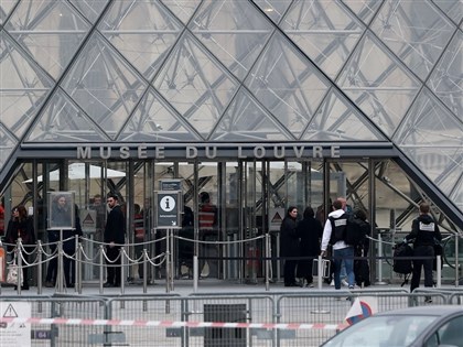 巴黎羅浮宮竊案再逮5人含主嫌　遺失珠寶仍未尋獲