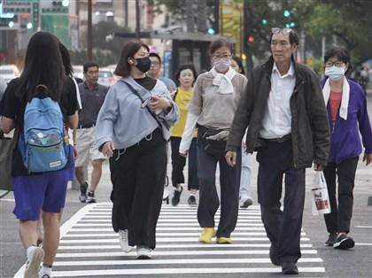 週末北台灣降溫下探19度 11/3起雨區擴大