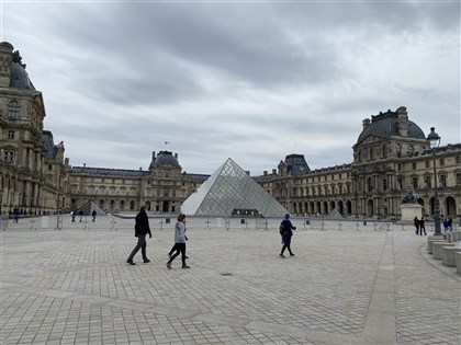 法文化部長：羅浮宮低估風險　年底前更新防盜措施