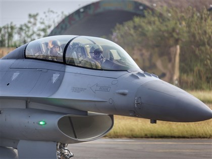 顧立雄：美方成立專案辦公室　盡最大努力交運F-16V