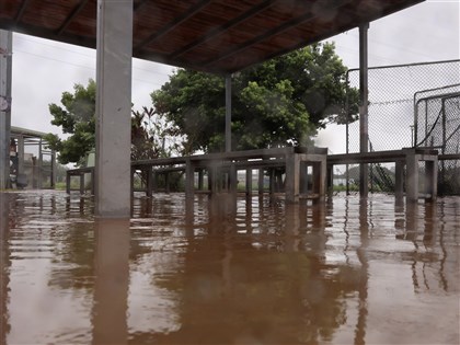 立委籲颱風假中央宣布　氣象署：停班課不只考慮天氣