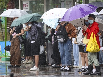 東北季風水氣多　北海岸雙北山區宜蘭雨勢大