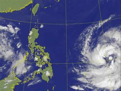 颱風鳳凰可能達強颱不排除發海警 11、12日對台影響最顯著