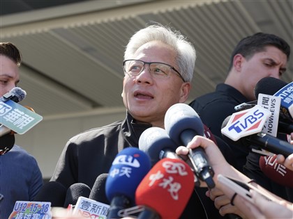 輝達黃仁勳下午飛抵台灣 直奔台南訪台積電3奈米廠