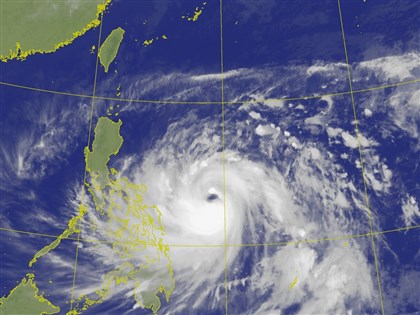 颱風鳳凰可能轉強颱最快10日發海警 雙北、花蓮山區防豪雨以上降雨