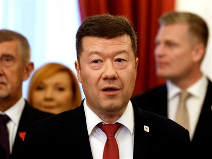 從商界到捷克眾院議長  日捷混血岡村富夫反移民反歐盟