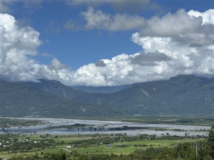 馬太鞍溪堰塞湖紅色警戒　花蓮光復鄉10日停班課