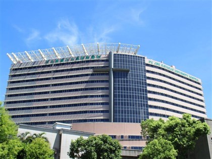 前輔大校長江漢聲看診遭人刺傷　新北警逮1嫌送辦