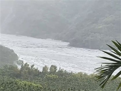 馬太鞍溪新堰塞湖溢流 花蓮1鄉2村里14日停班課