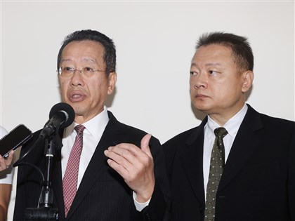 顧立雄：AAV7救災毀車國防部負責　官兵無賠償責任