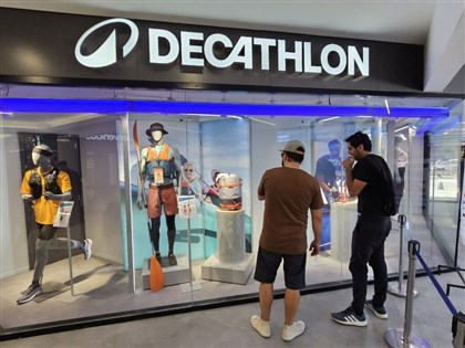 政策鬆綁外商品牌實體門市登陸 阿根廷人自由買圓夢